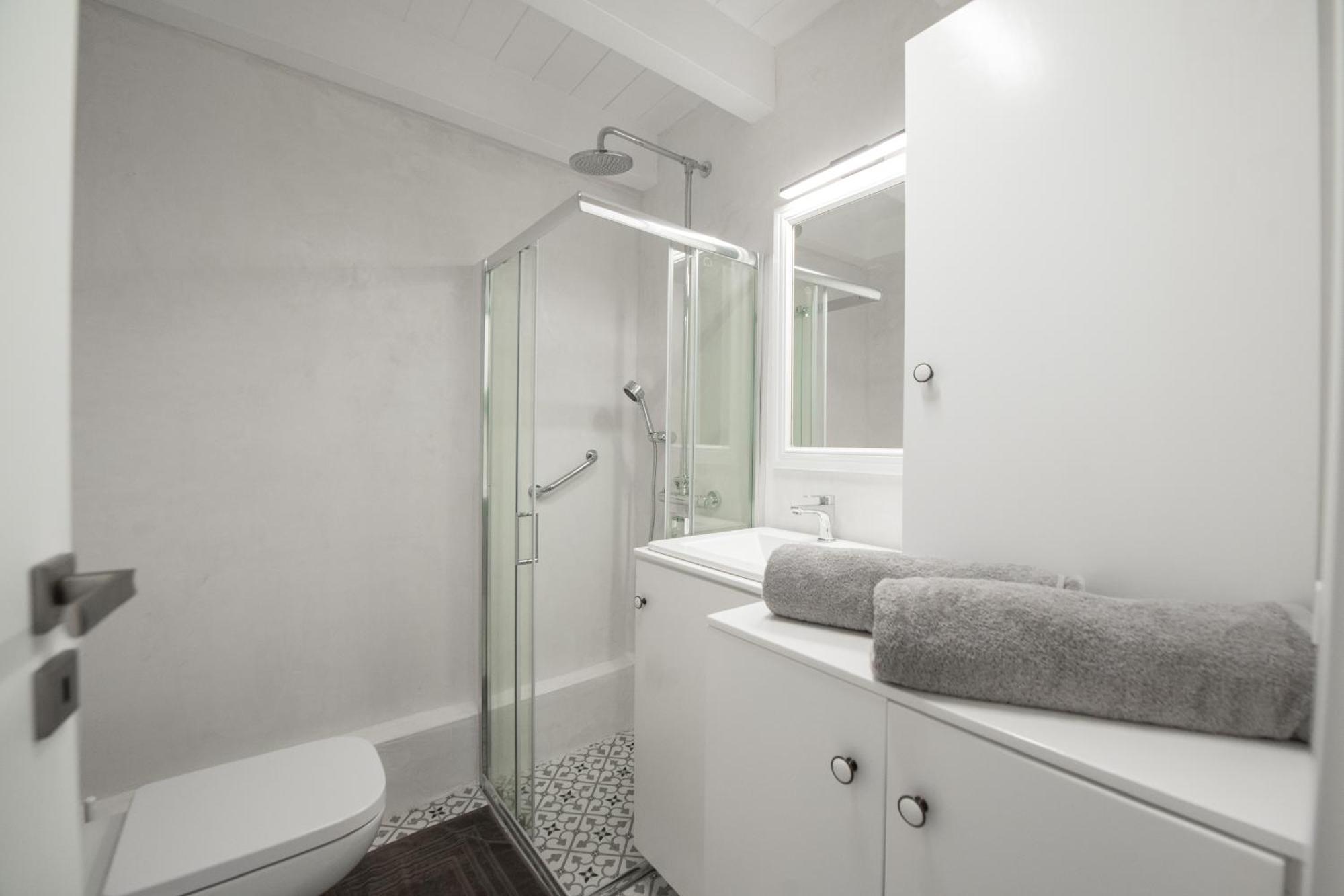 Porto Harani Seaside Apartments Đảo Sými Ngoại thất bức ảnh