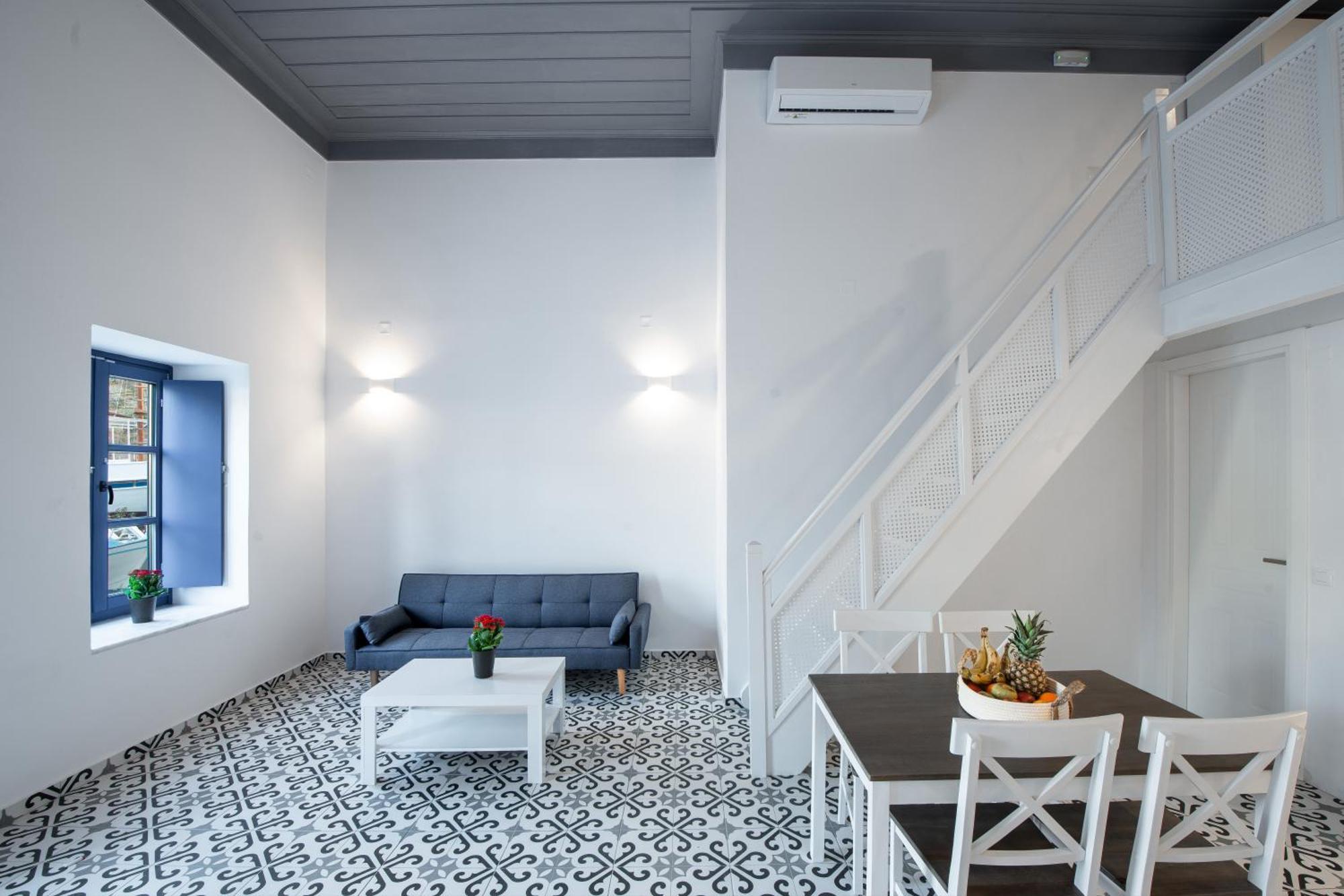Porto Harani Seaside Apartments Đảo Sými Ngoại thất bức ảnh