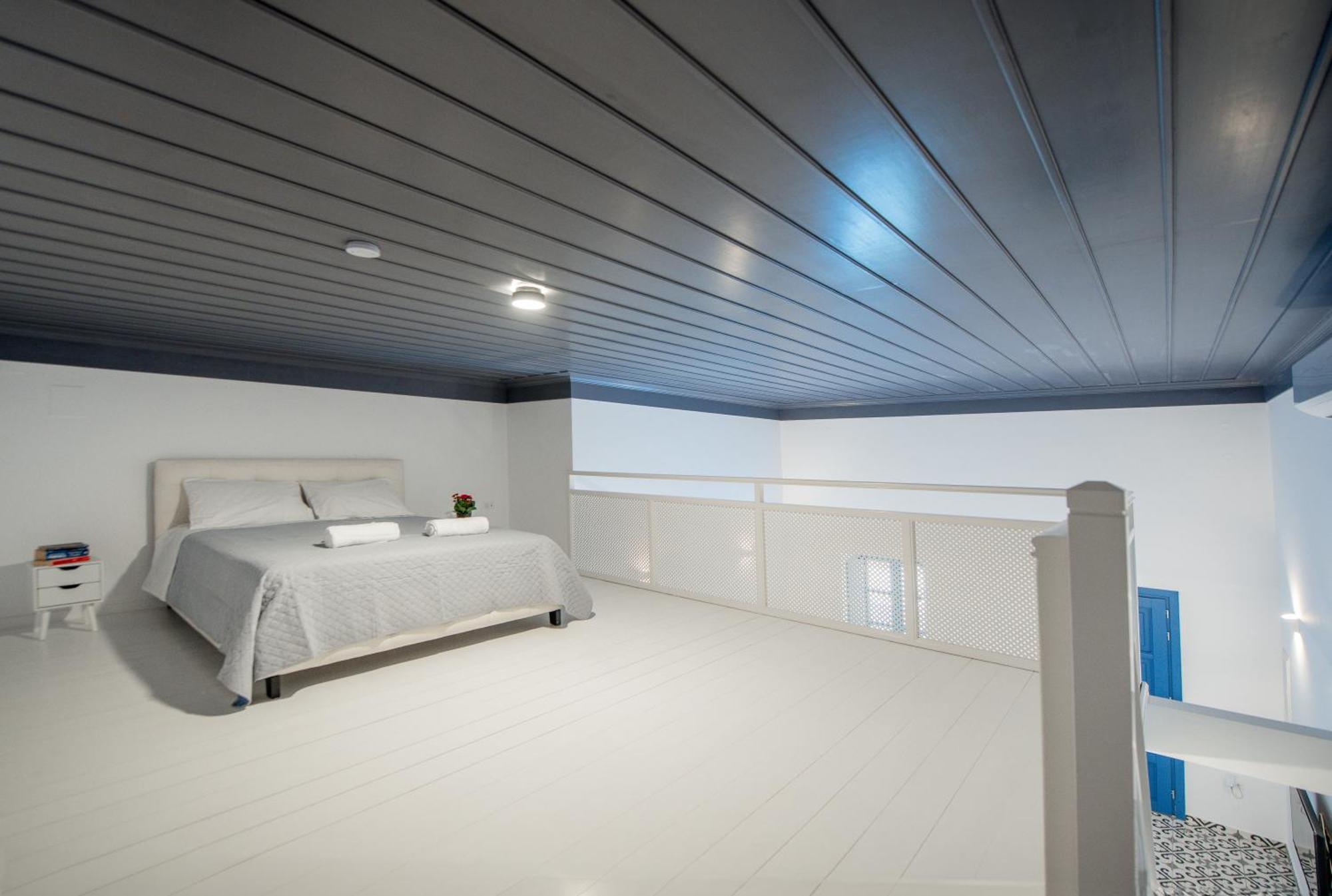 Porto Harani Seaside Apartments Đảo Sými Ngoại thất bức ảnh
