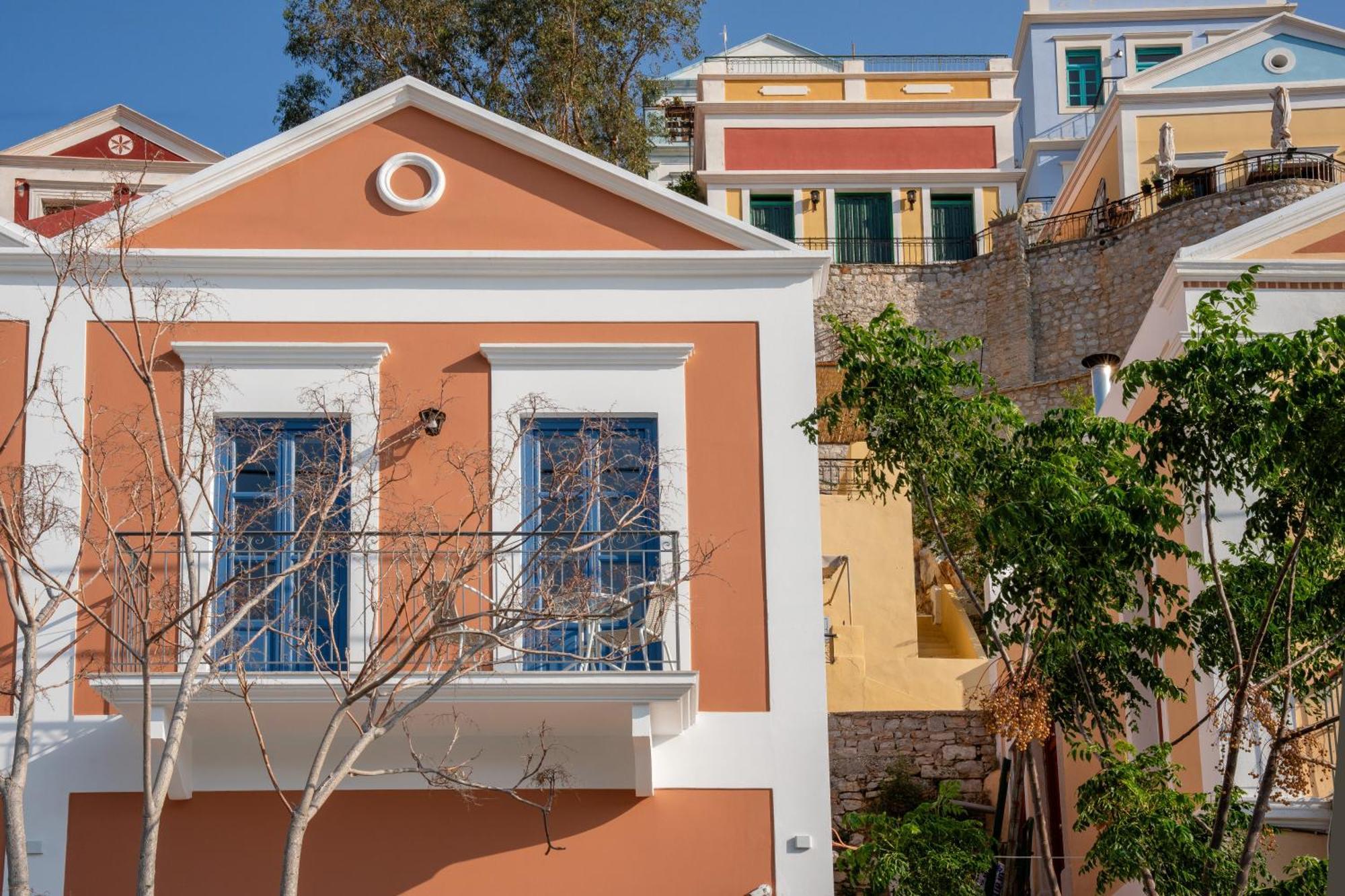 Porto Harani Seaside Apartments Đảo Sými Ngoại thất bức ảnh