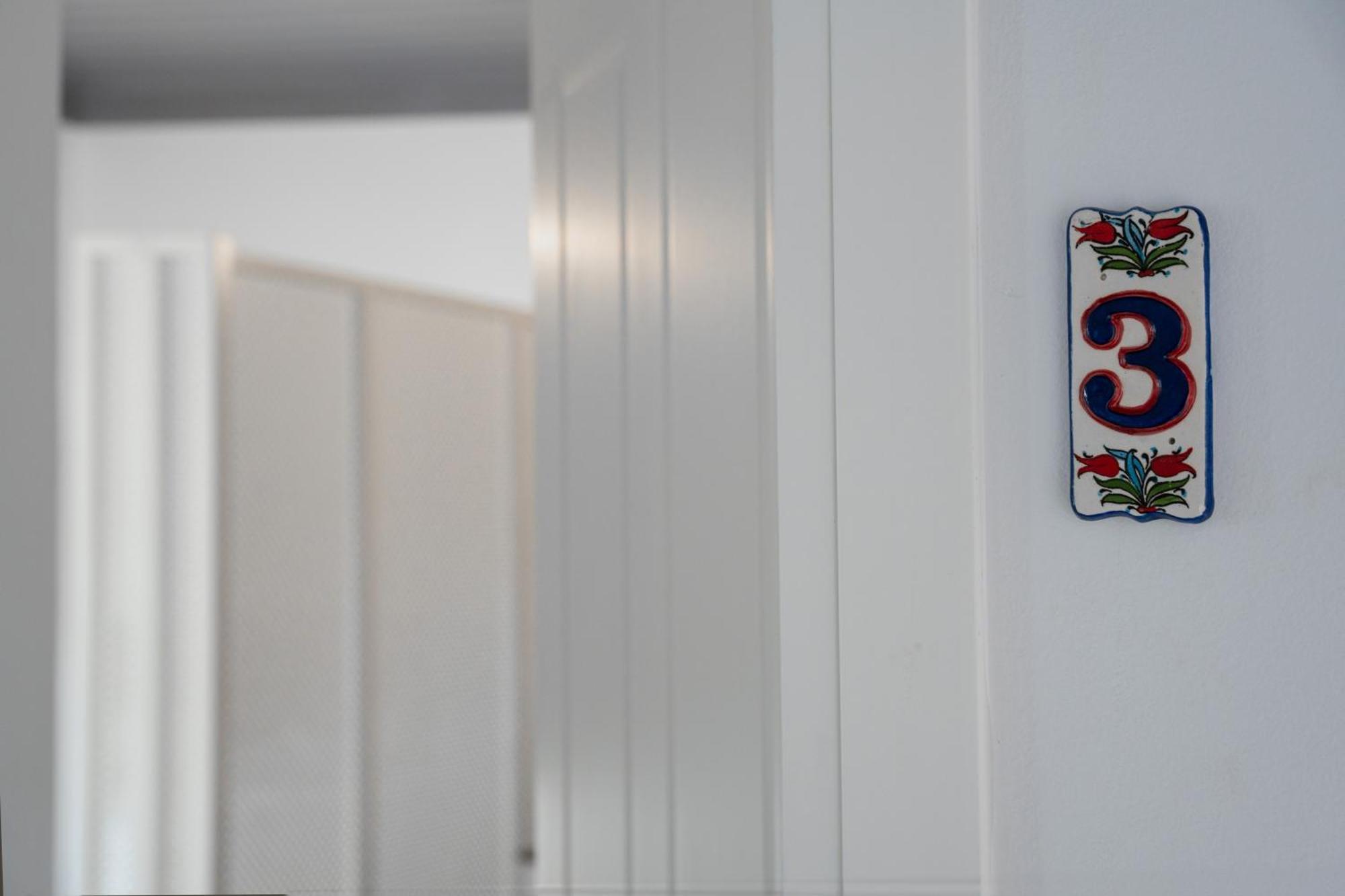 Porto Harani Seaside Apartments Đảo Sými Ngoại thất bức ảnh